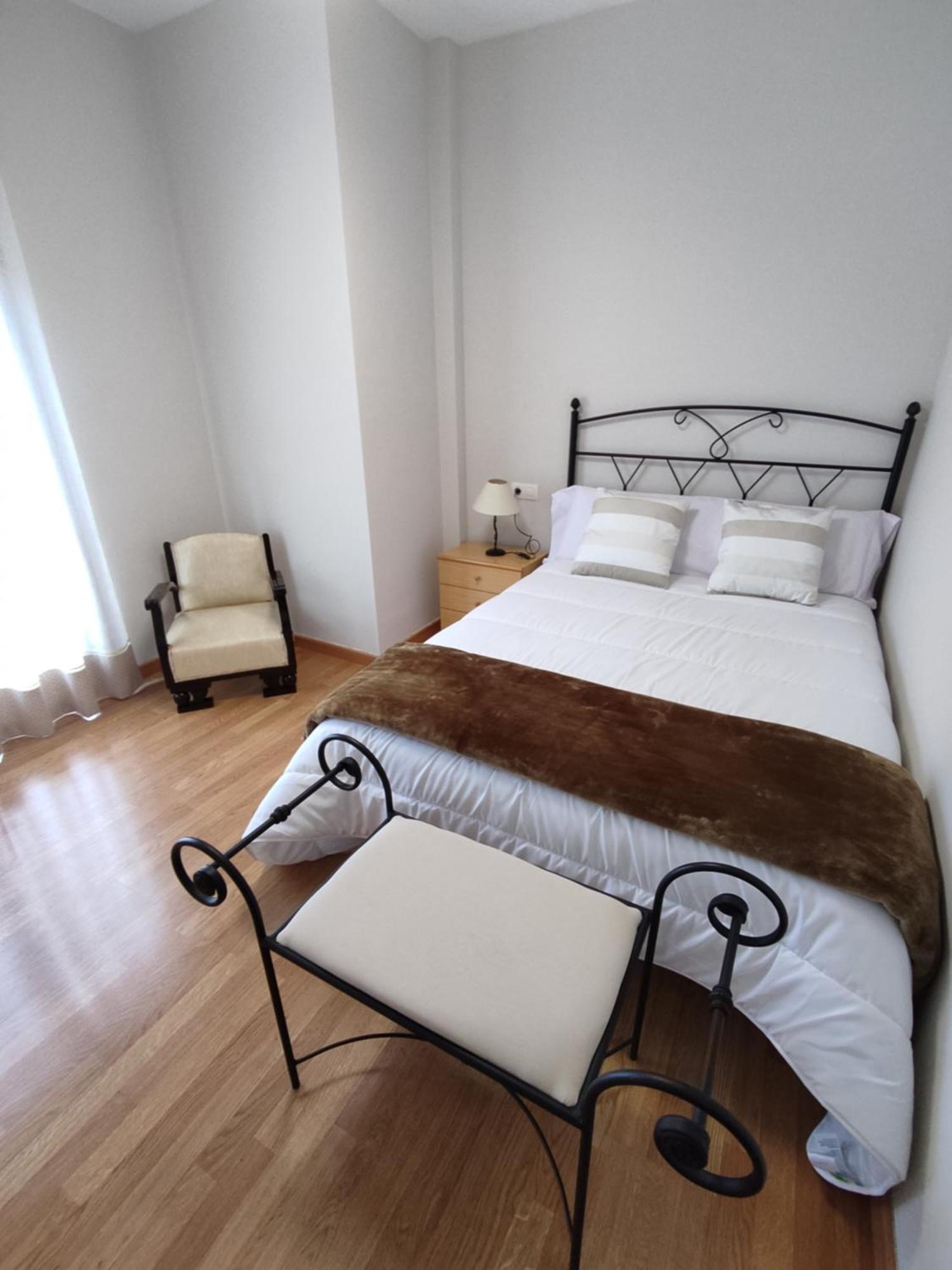 Luz De La Avenida Apartment Томелосо Екстериор снимка